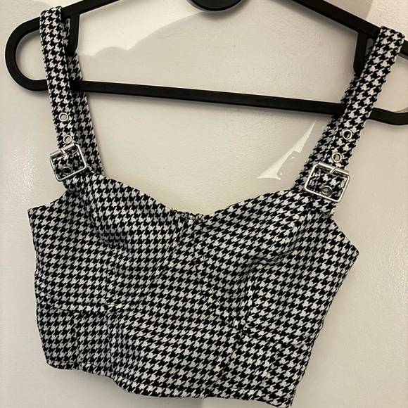 Checkered Crop Top - Picture 1 of 4
